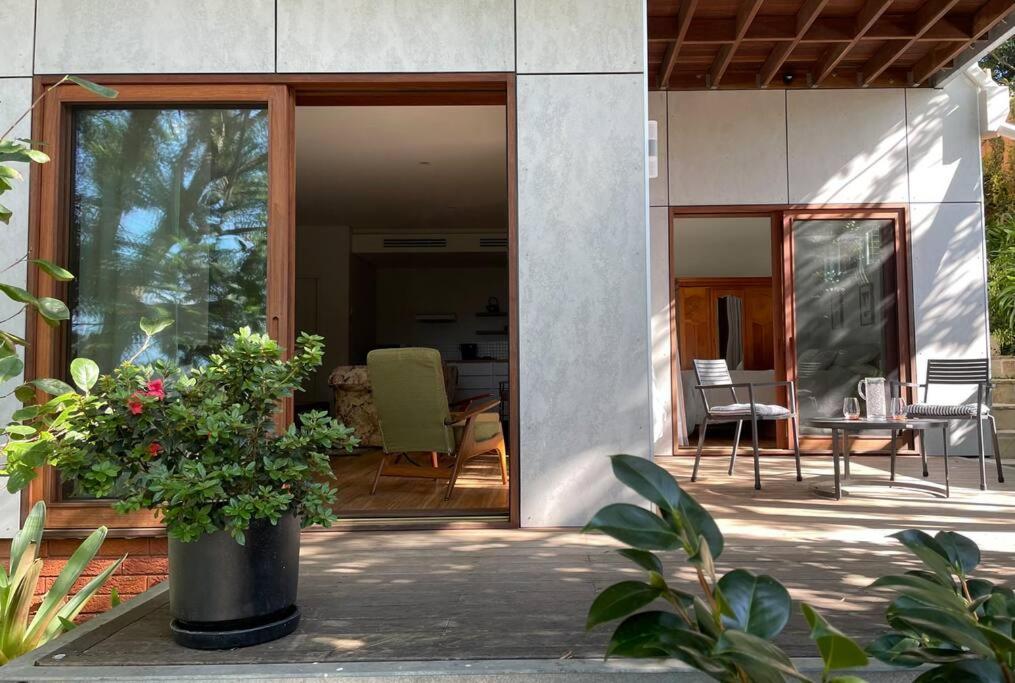 Tranquil 2 Bedroom Garden Apartment Wollongong