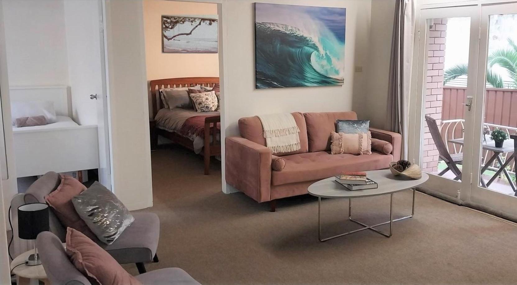 - 2 Bedrooms Apartment *