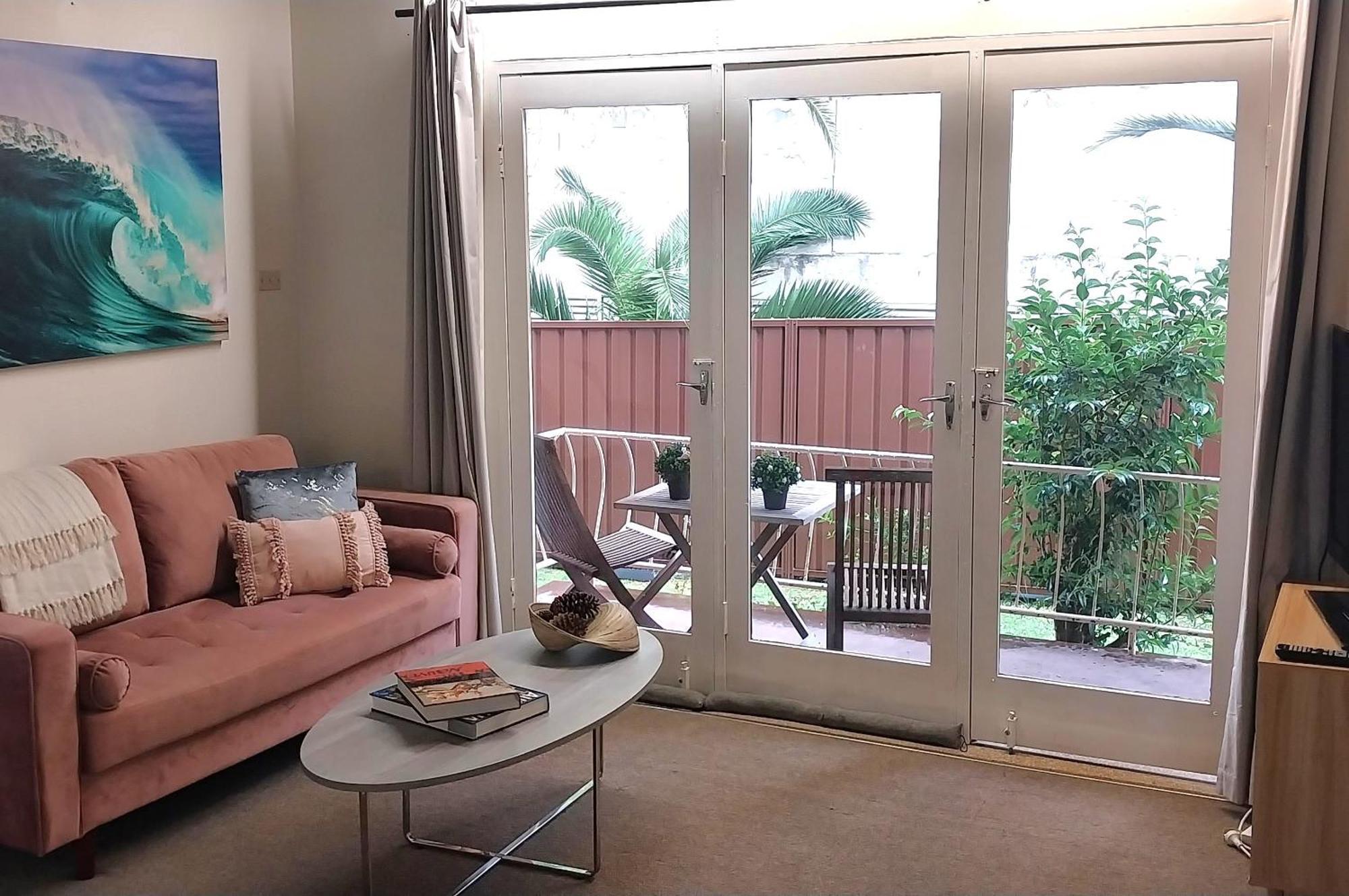 - 2 Bedrooms * Wollongong