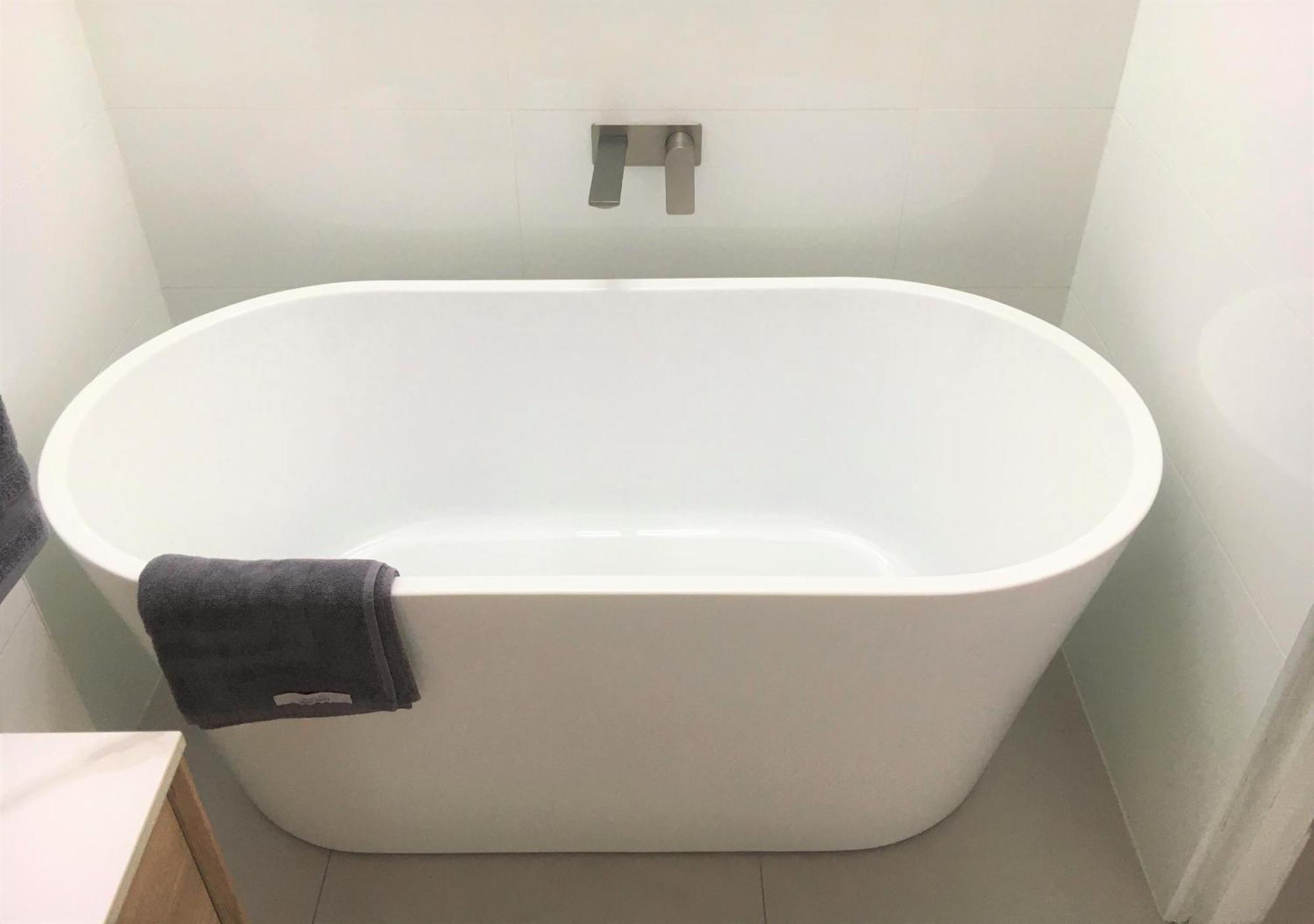 - 2 Bedrooms Apartment Wollongong