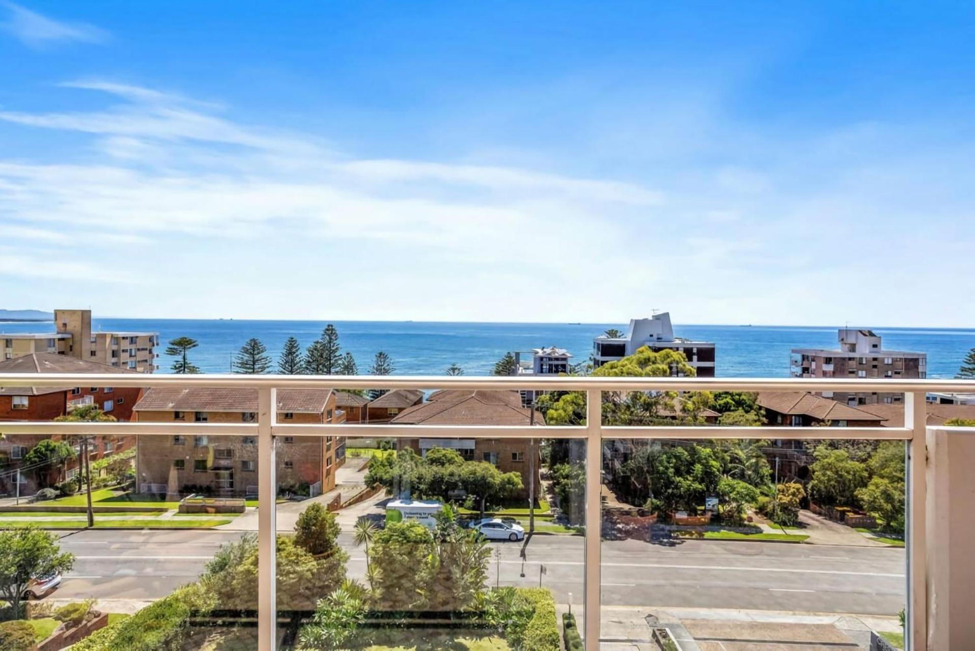 Spectacular Ocean View North * Wollongong