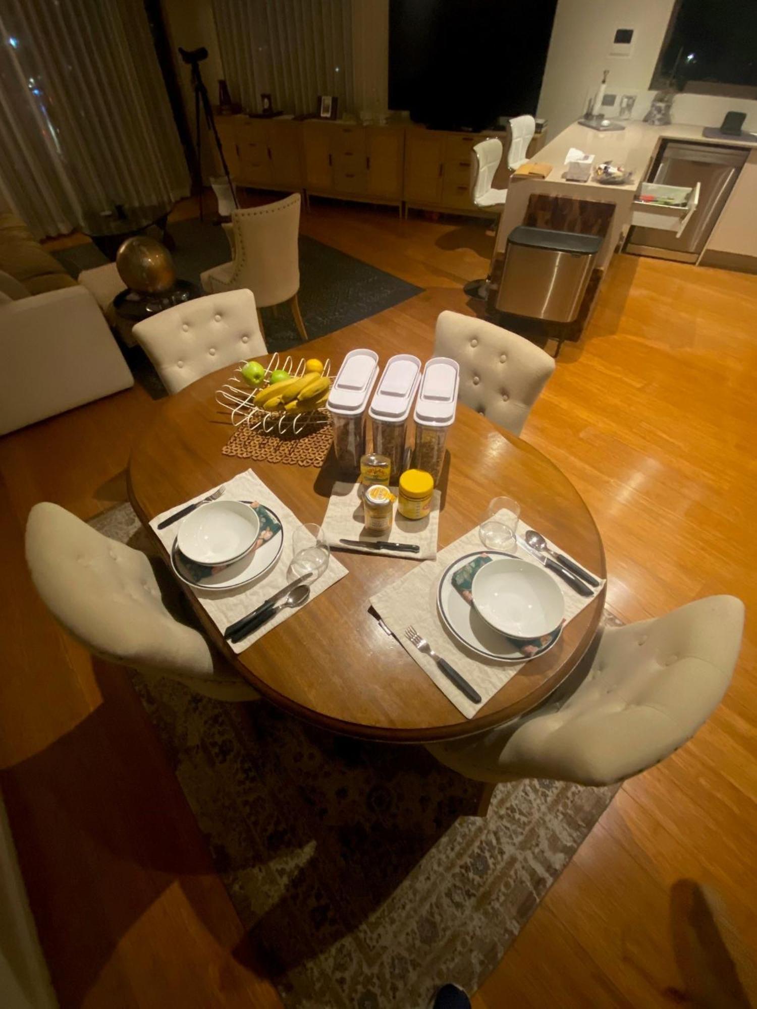 It's Paradise Here, Private With Breakfast And 2 Cats * Wollongong