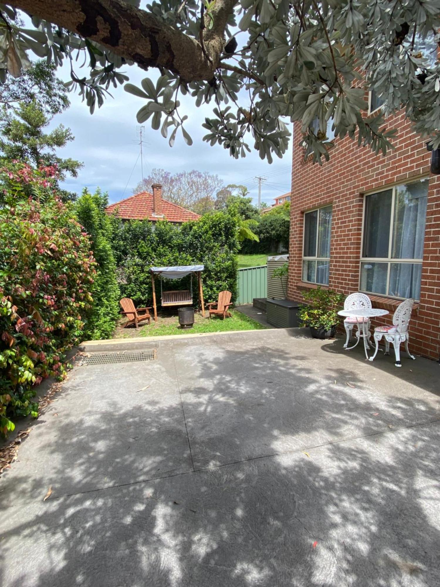 Private With Ensuite And Parking Close To Cbd Homestay Wollongong