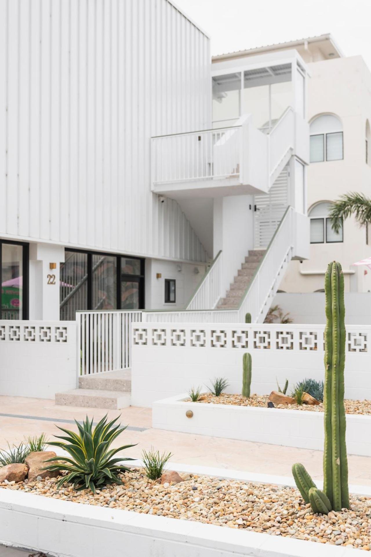 Surfside 22