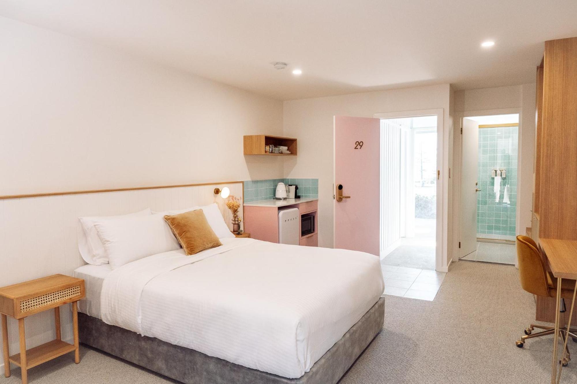 Surfside 22