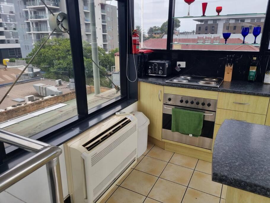 Kokopelli Iconic Cbd Deco Penthouse 360 Degree Views Parking Apartment