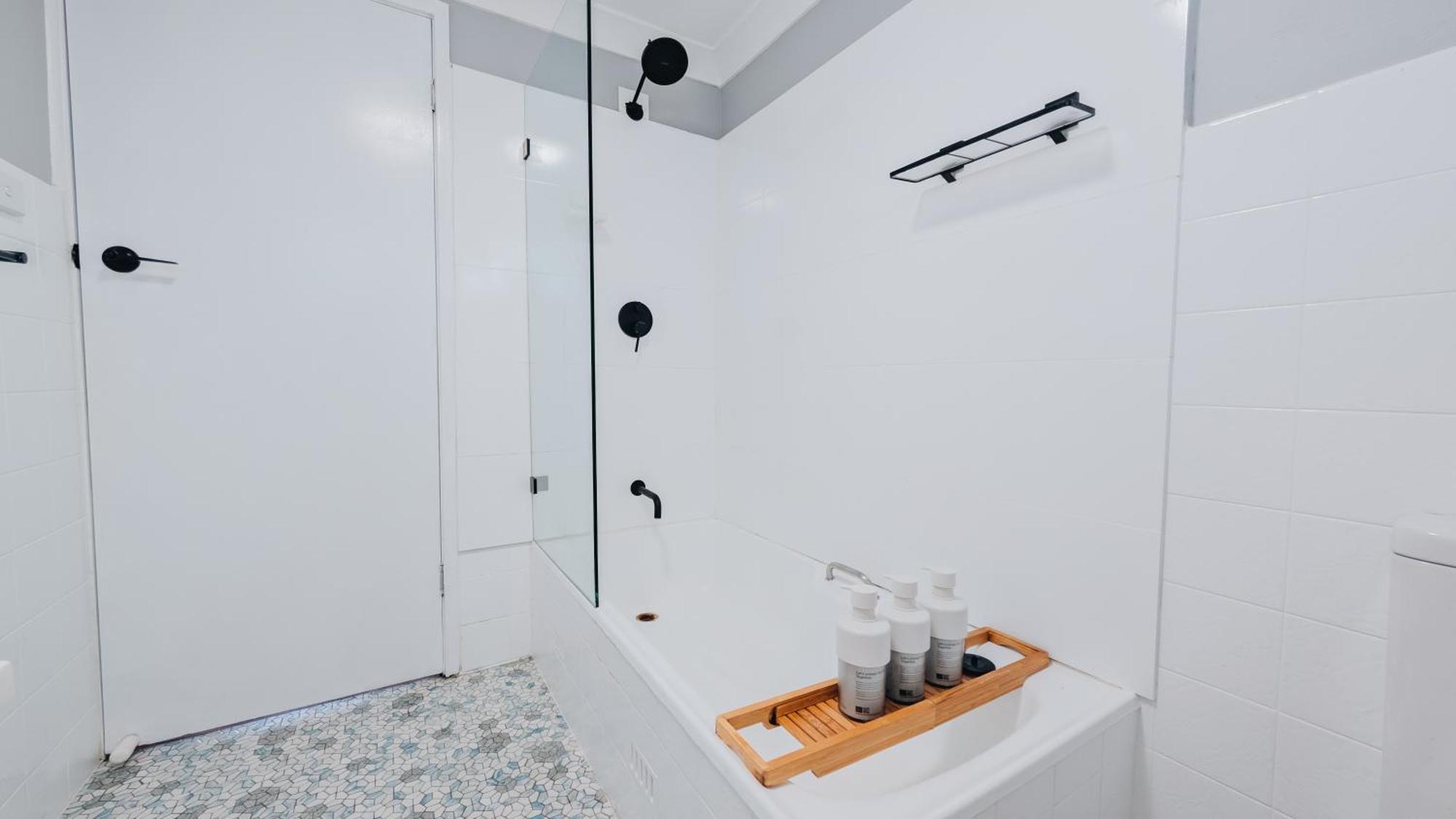Apartment Harbourside Bliss: 2-bedroom Coastal