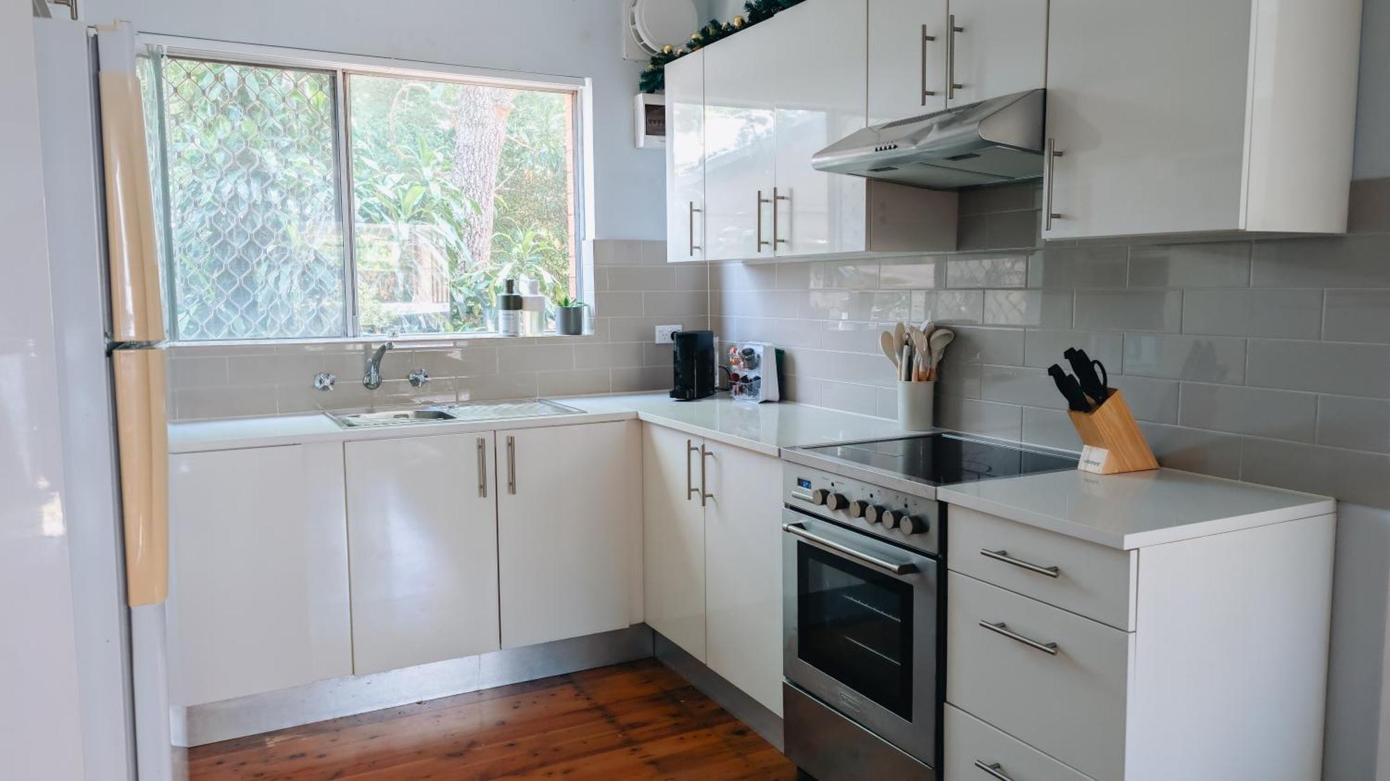 Harbourside Bliss: 2-bedroom Coastal *