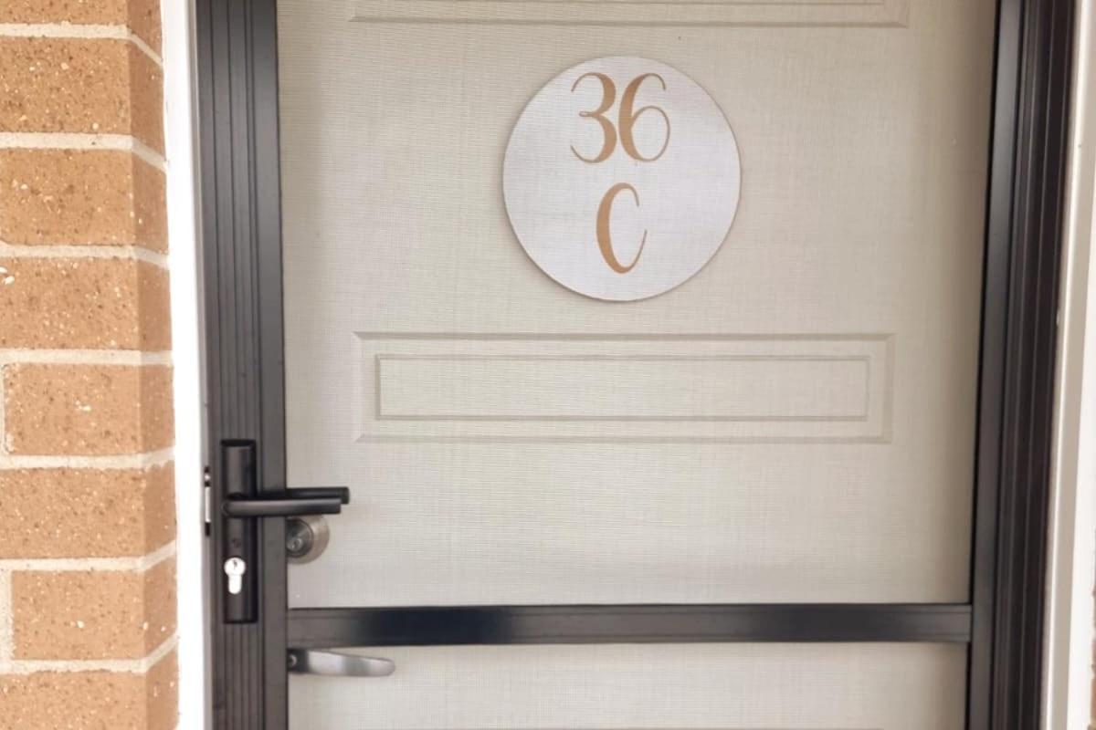 Wollongong Flat 10Mins Walk To Hospital & Train Station, Free Parking & Wi-Fi * Wollongong