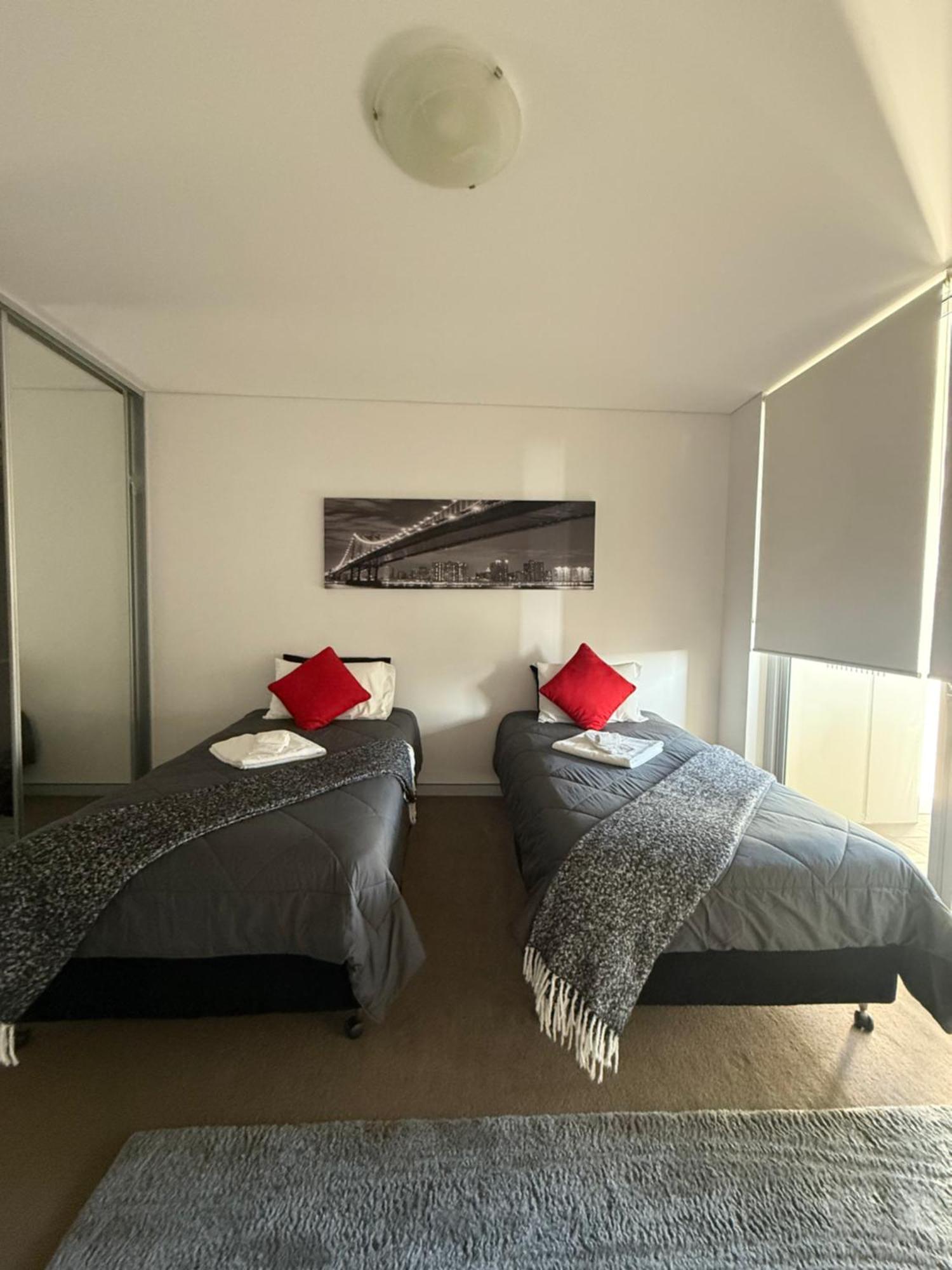 Cozy Private With Bathroom Right In Homestay *