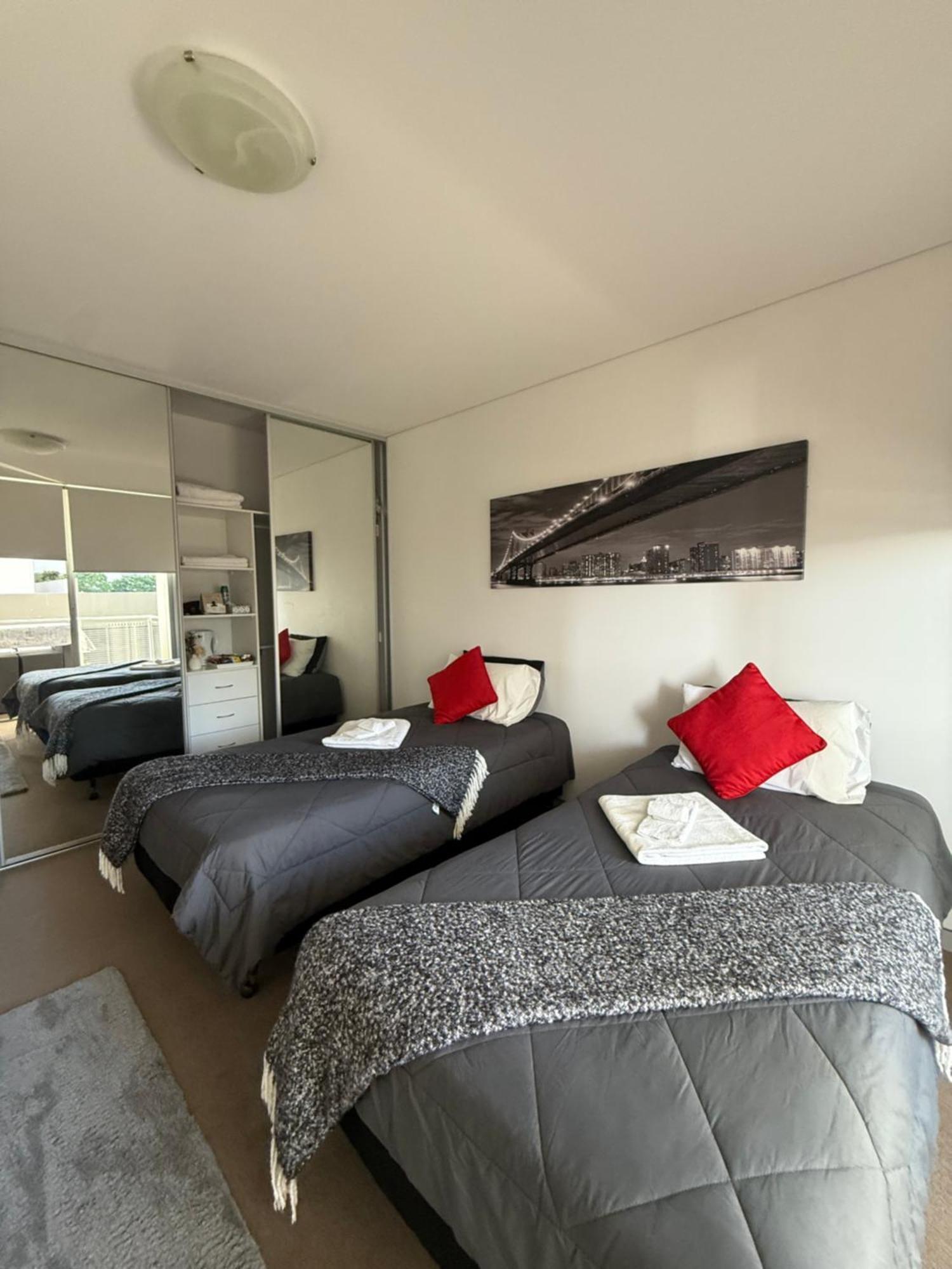 Cozy Private With Bathroom Right In