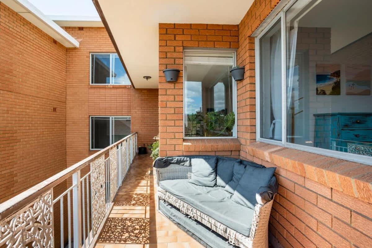 Beachside Oasis - Ocean Views And Walk To Everything * Wollongong