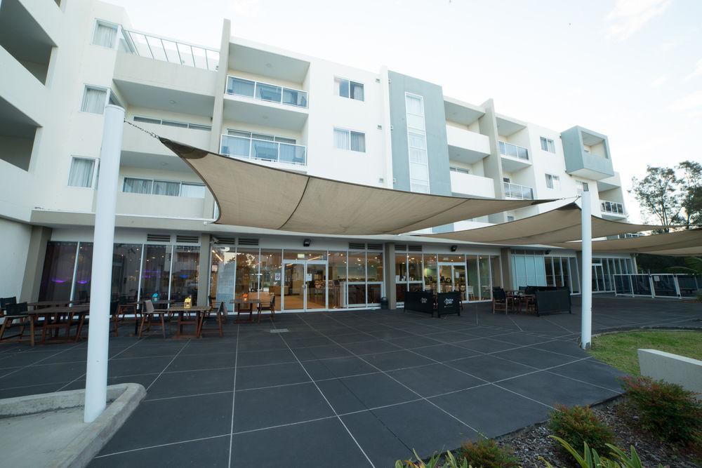 Aparthotel Quality Pioneer Sands 4*
