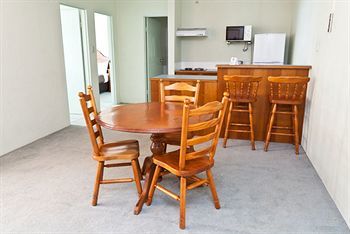 The Belmore Apartment