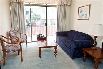 The Belmore * Wollongong