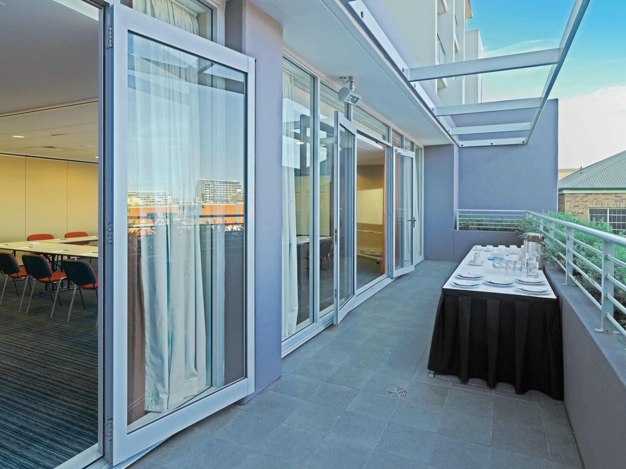 Aparthotel Adina Wollongong