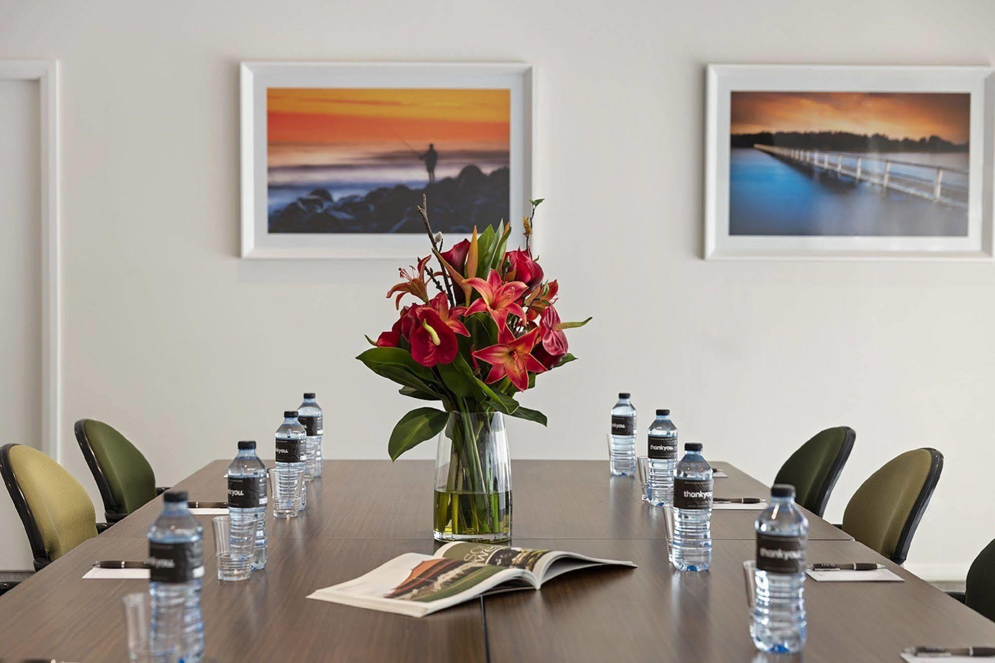 Quest Aparthotel 4*