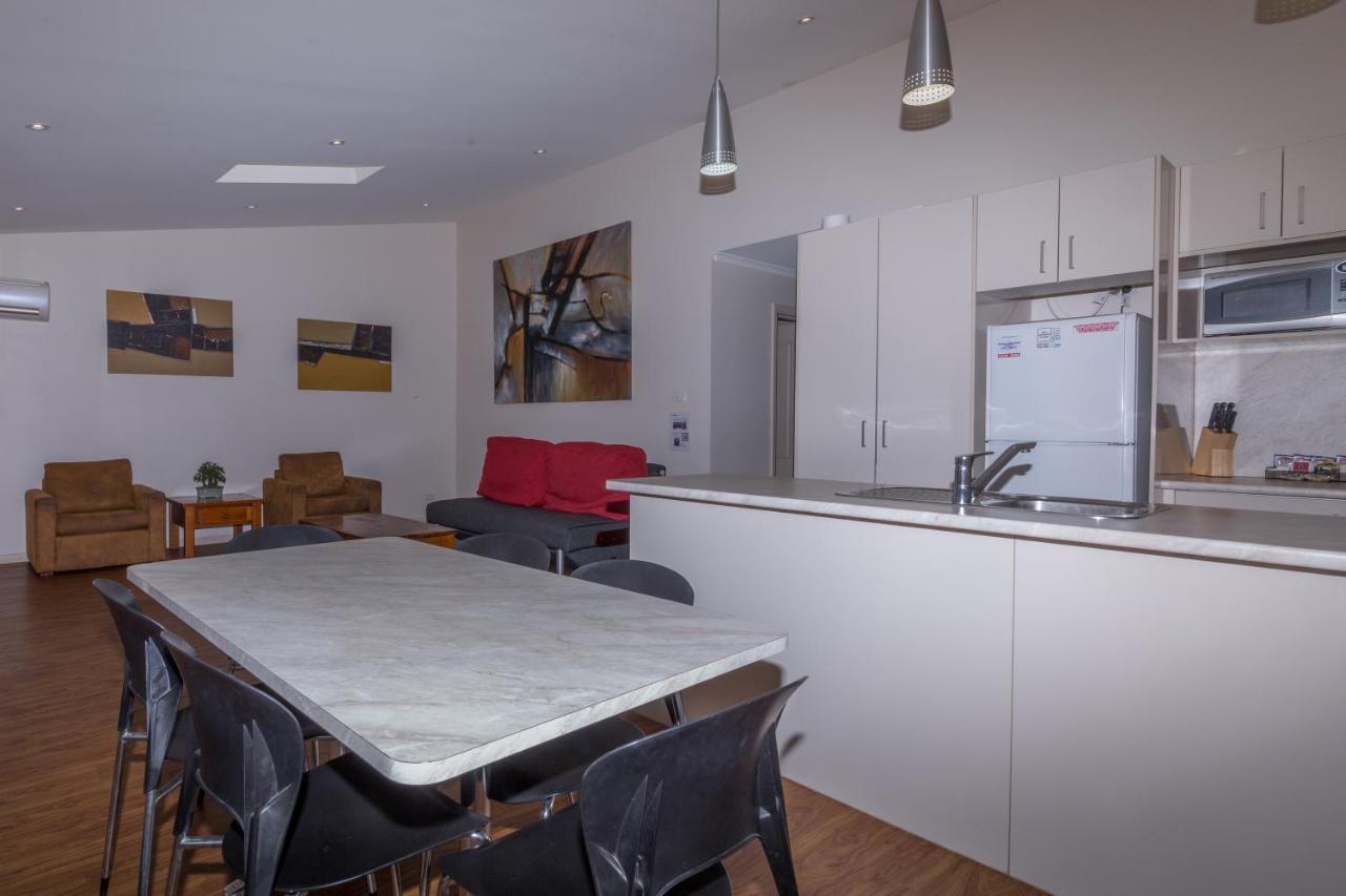 Surf Leisure 4*