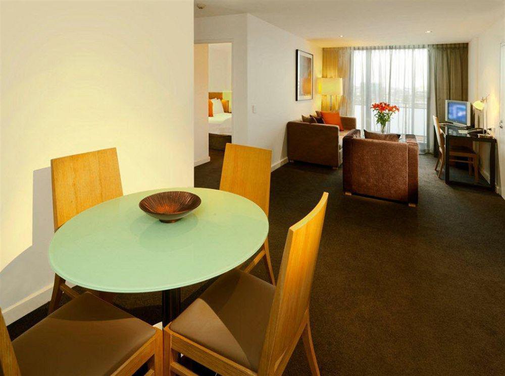 Aparthotel Adina