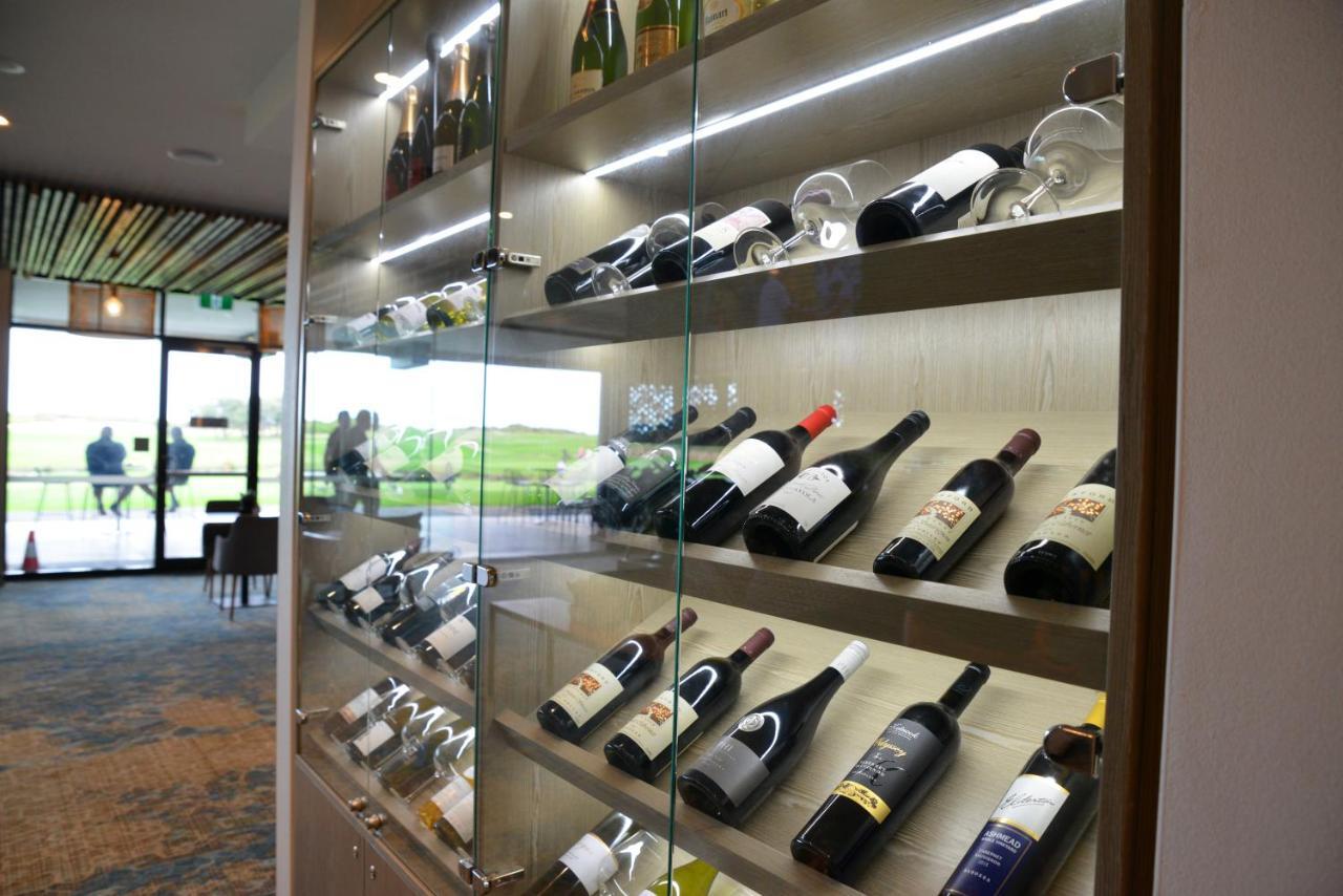 Western Sands Aparthotel 4*