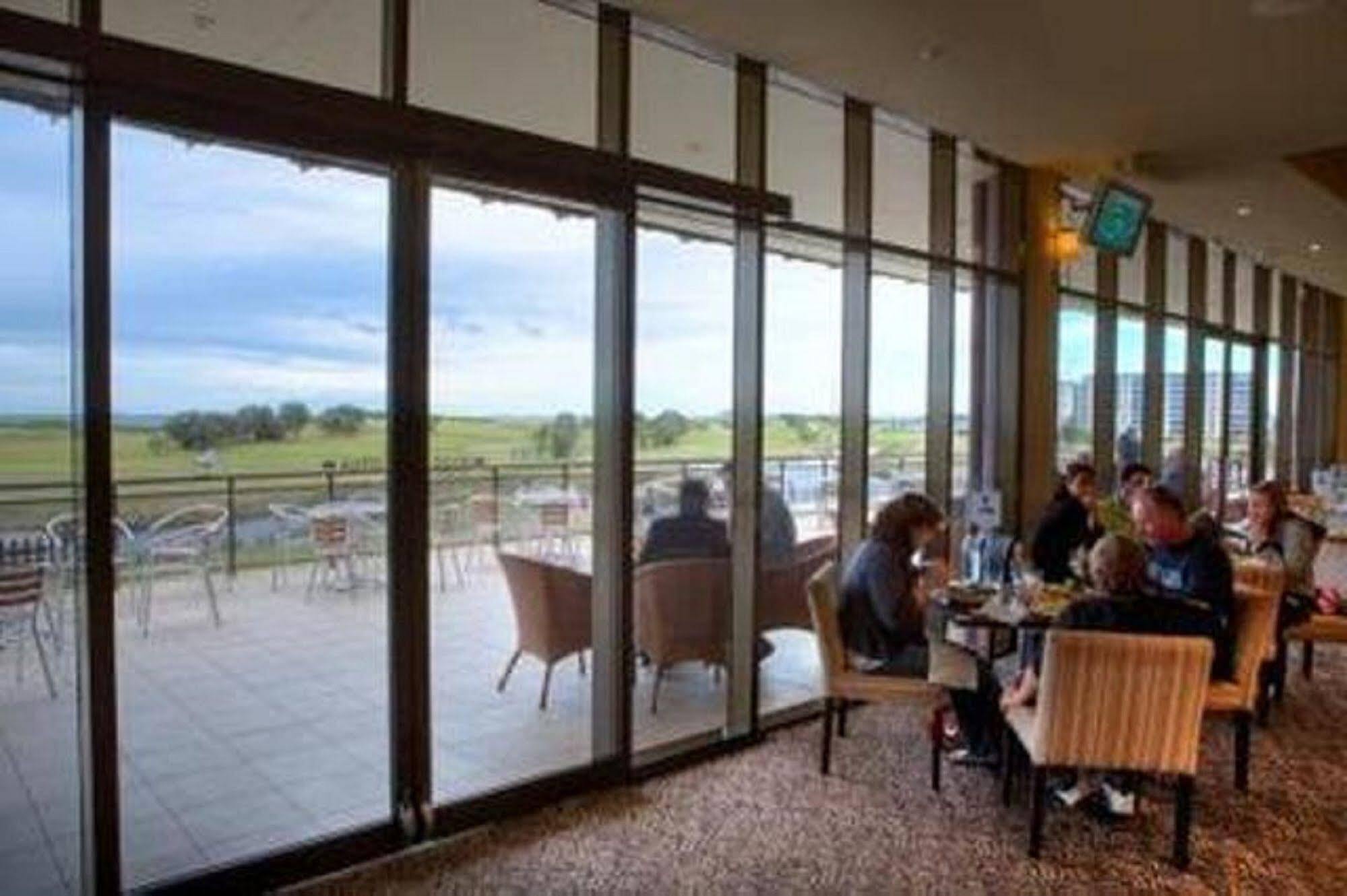 Aparthotel Western Sands
