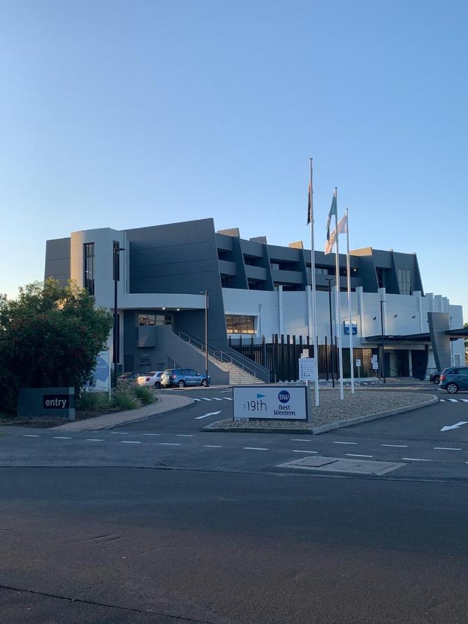 Western Sands Aparthotel 4*