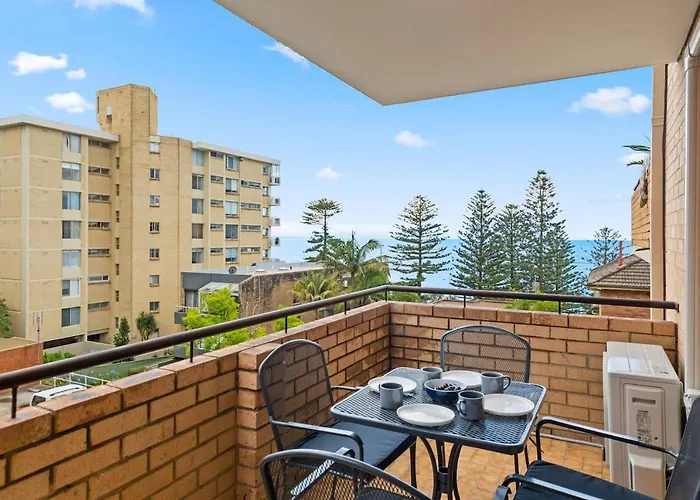 Sea Vista Escape - A Charming Waterside Stay