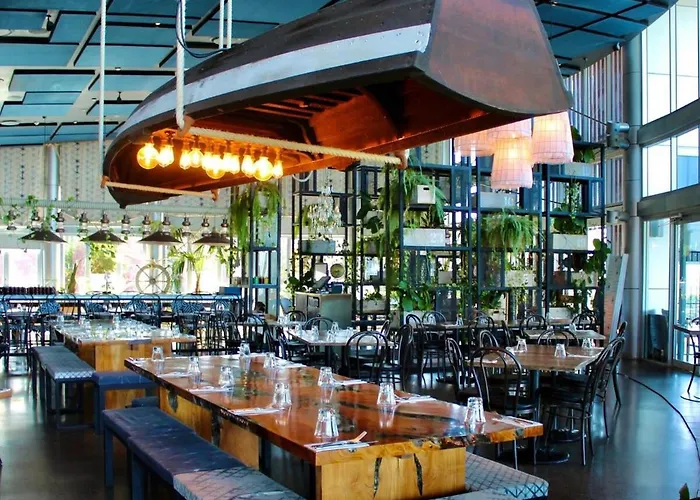 Scenic Wollongong Gem City Location With Rooftop
