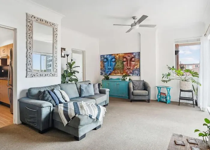 Beachside Oasis - Ocean Views And Walk To Everything
