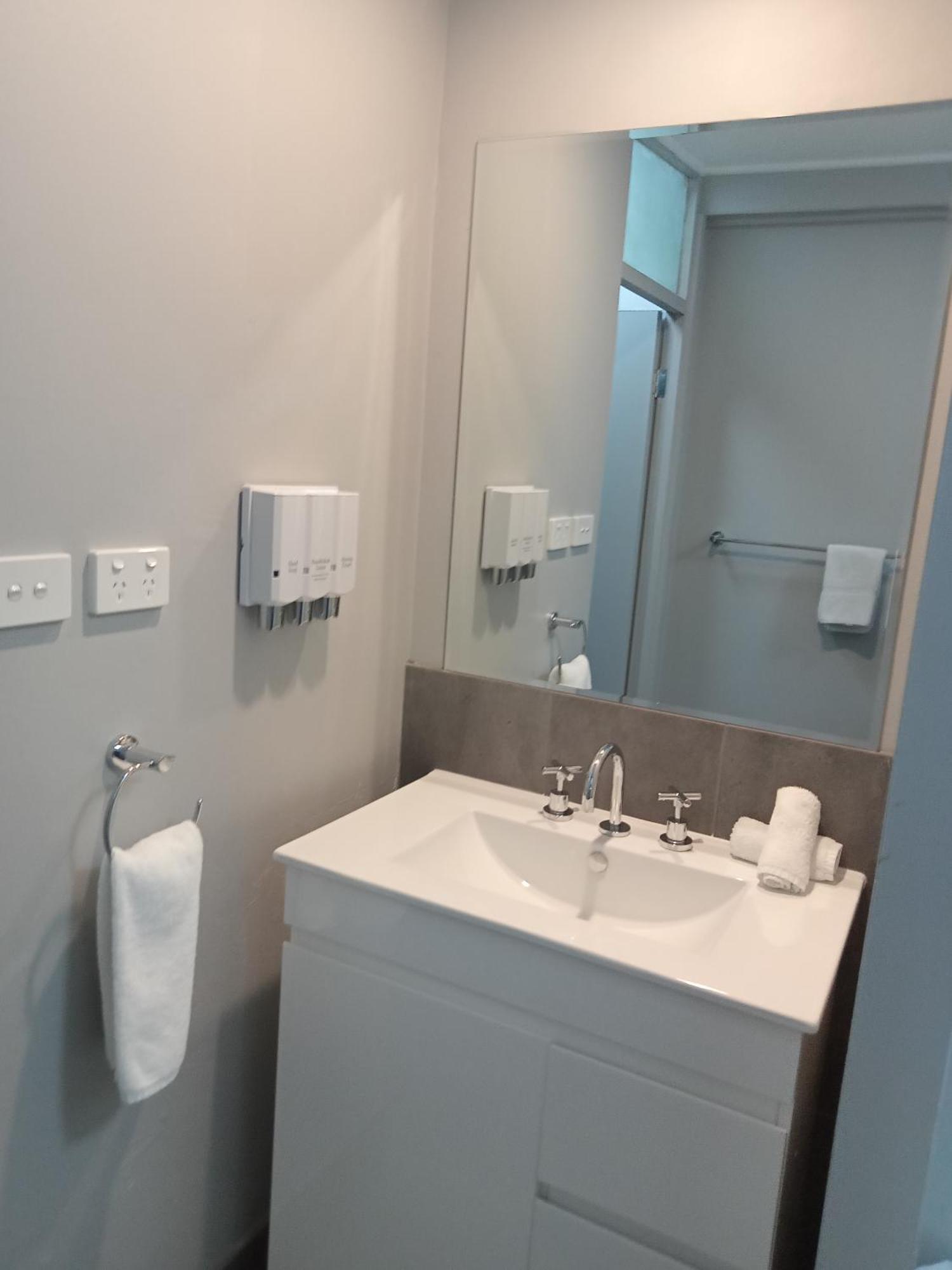 Solomon Figtree Hotel