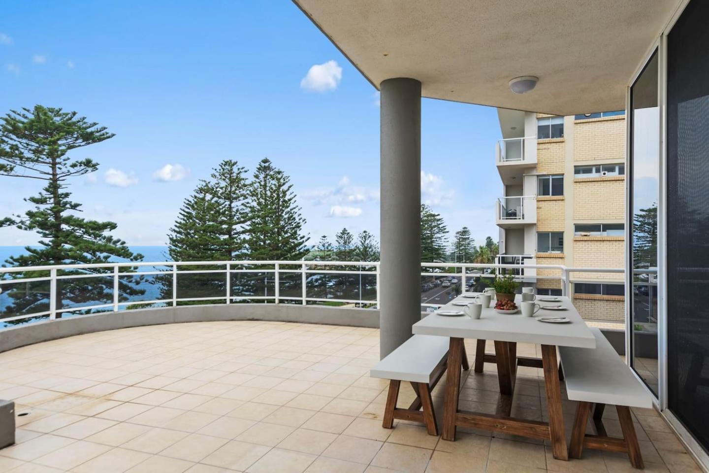 Ocean Vista Escape - A Lofty Beachfront Penthouse *