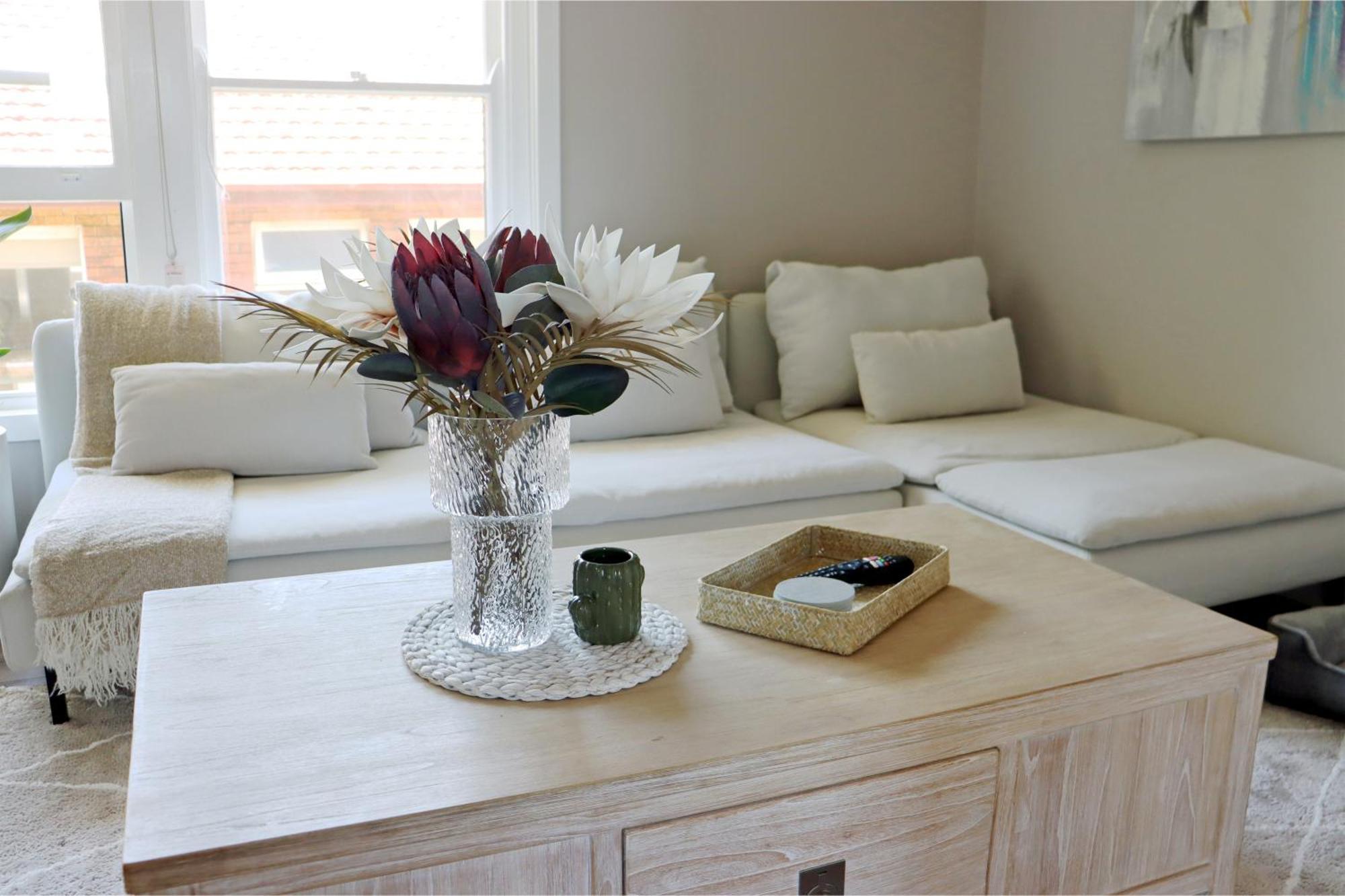 Luxe Newly Renovated 2 Bed Unit - Walk To Wollongong
