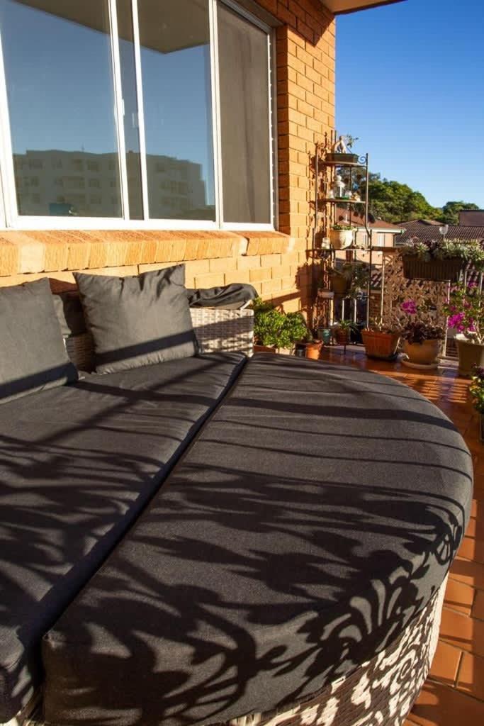 Beachside Oasis - Ocean Views And Walk To Everything Apartment *