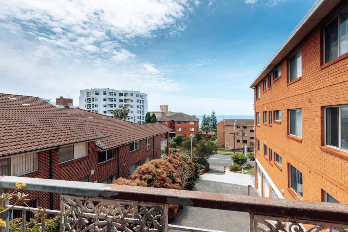 Beachside Oasis - Ocean Views And Walk To Everything