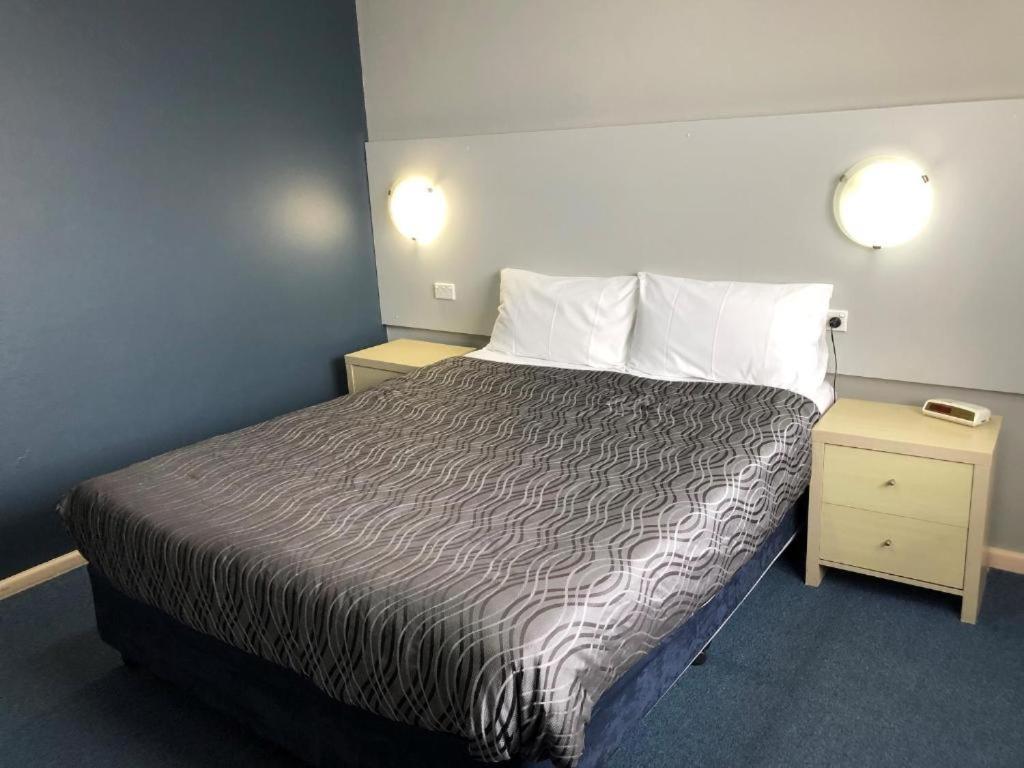 Flinders 3* Wollongong