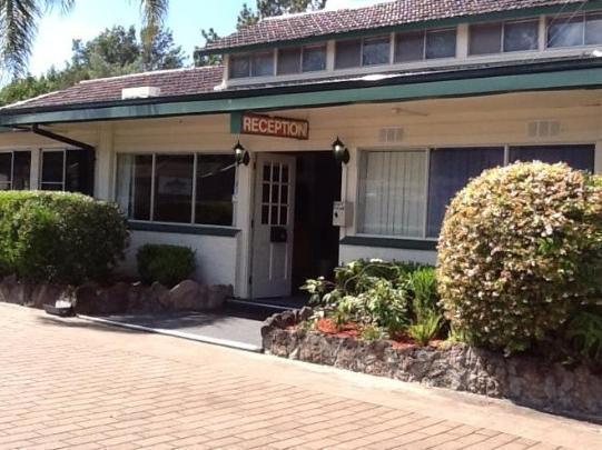 Hotel Solomon Figtree Wollongong