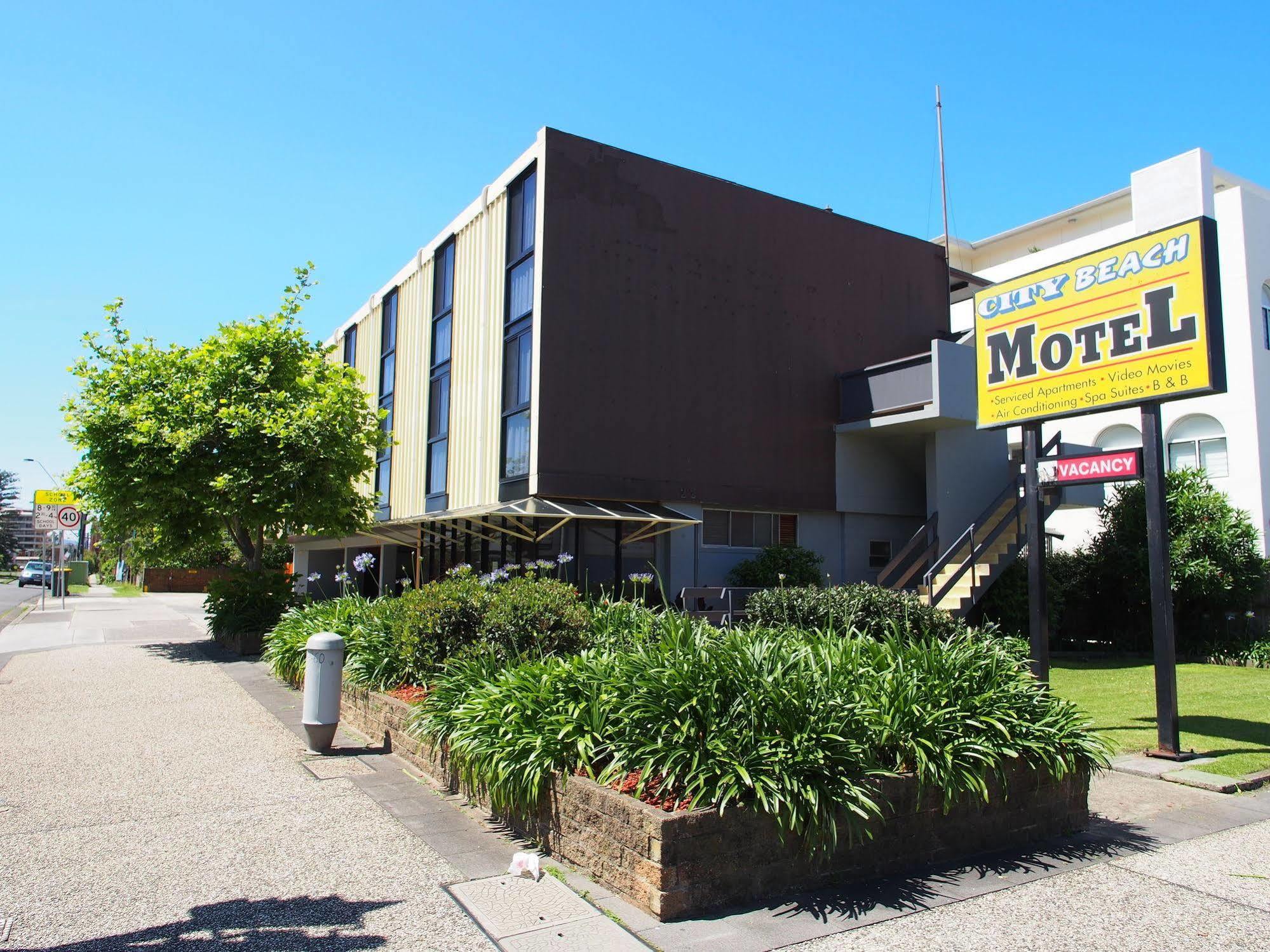 City Beach Motel