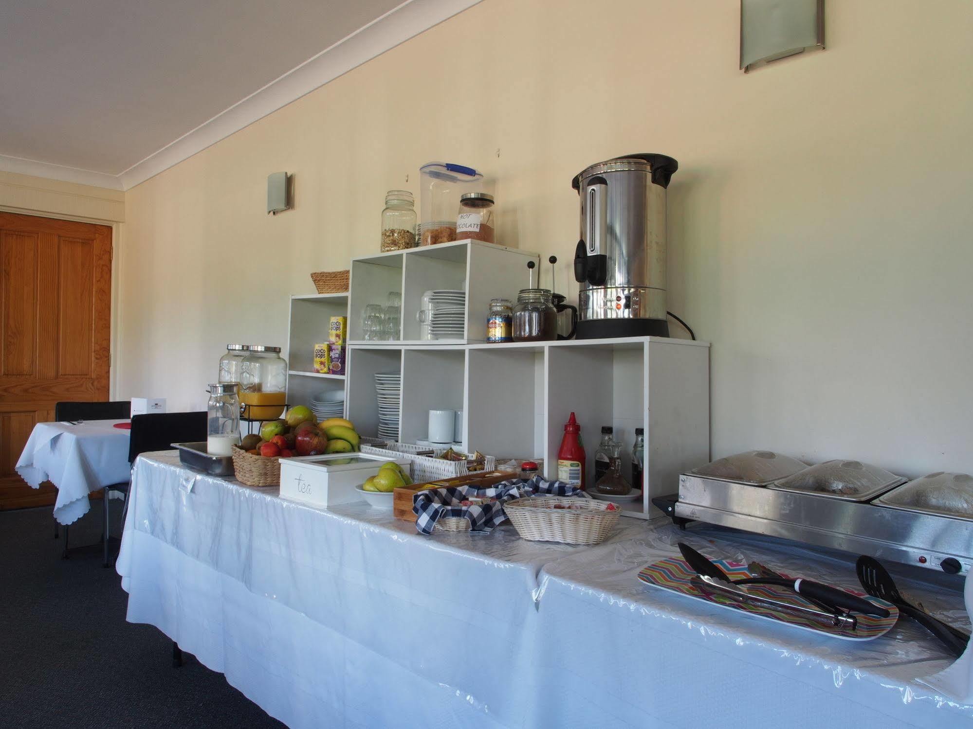 Hotel Solomon Figtree Wollongong