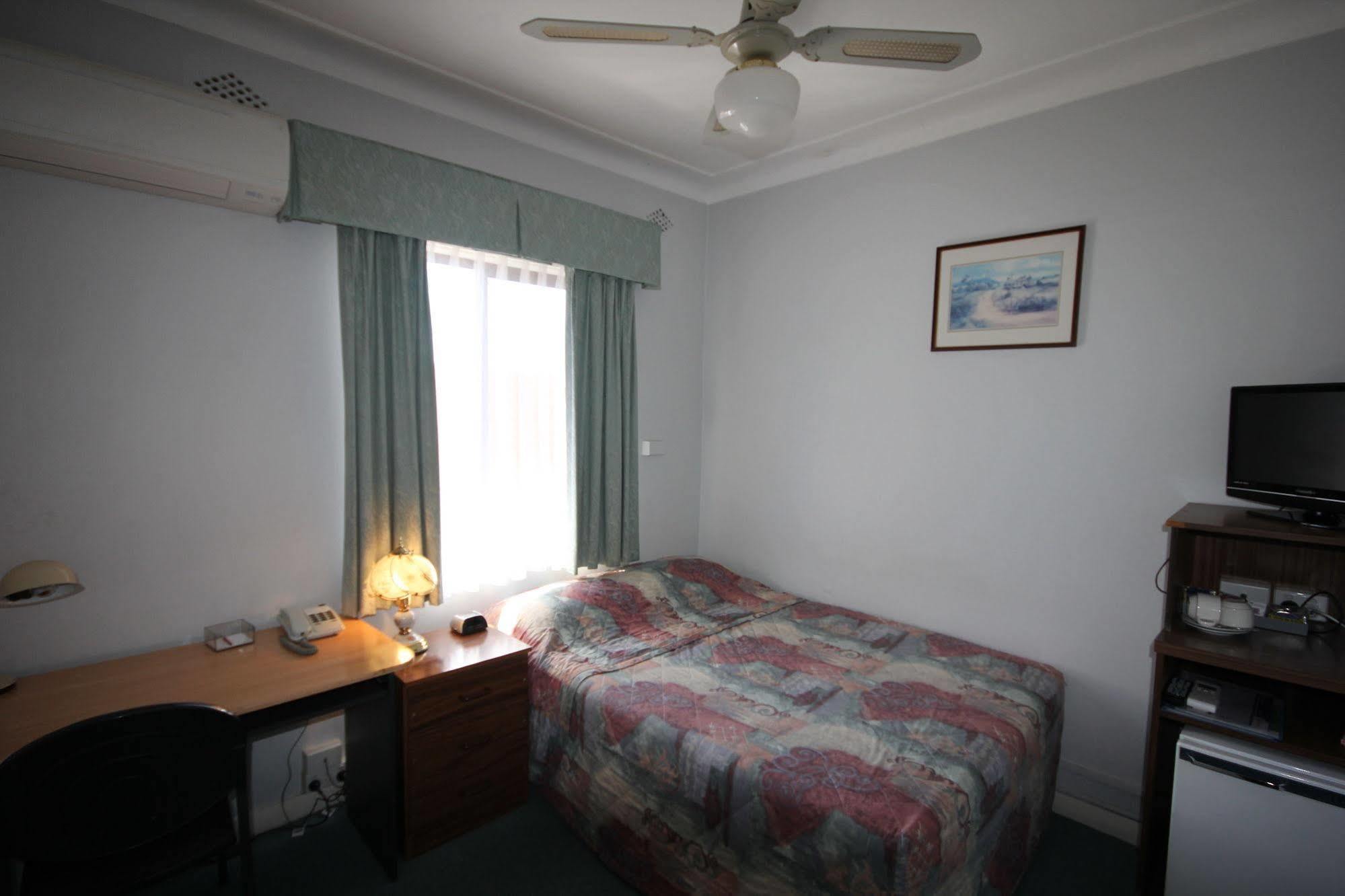 Normandie And Function Centre 3*