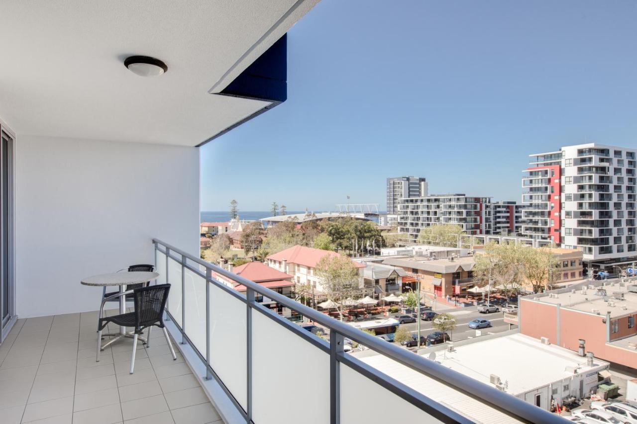 Adina Aparthotel 4*